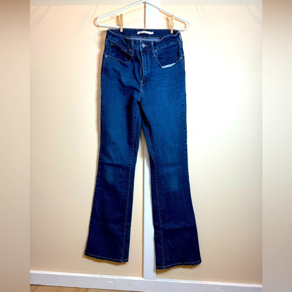 Levi’s 725 30x32 women’s high-rise bootcut dark blue denim stretch jeans